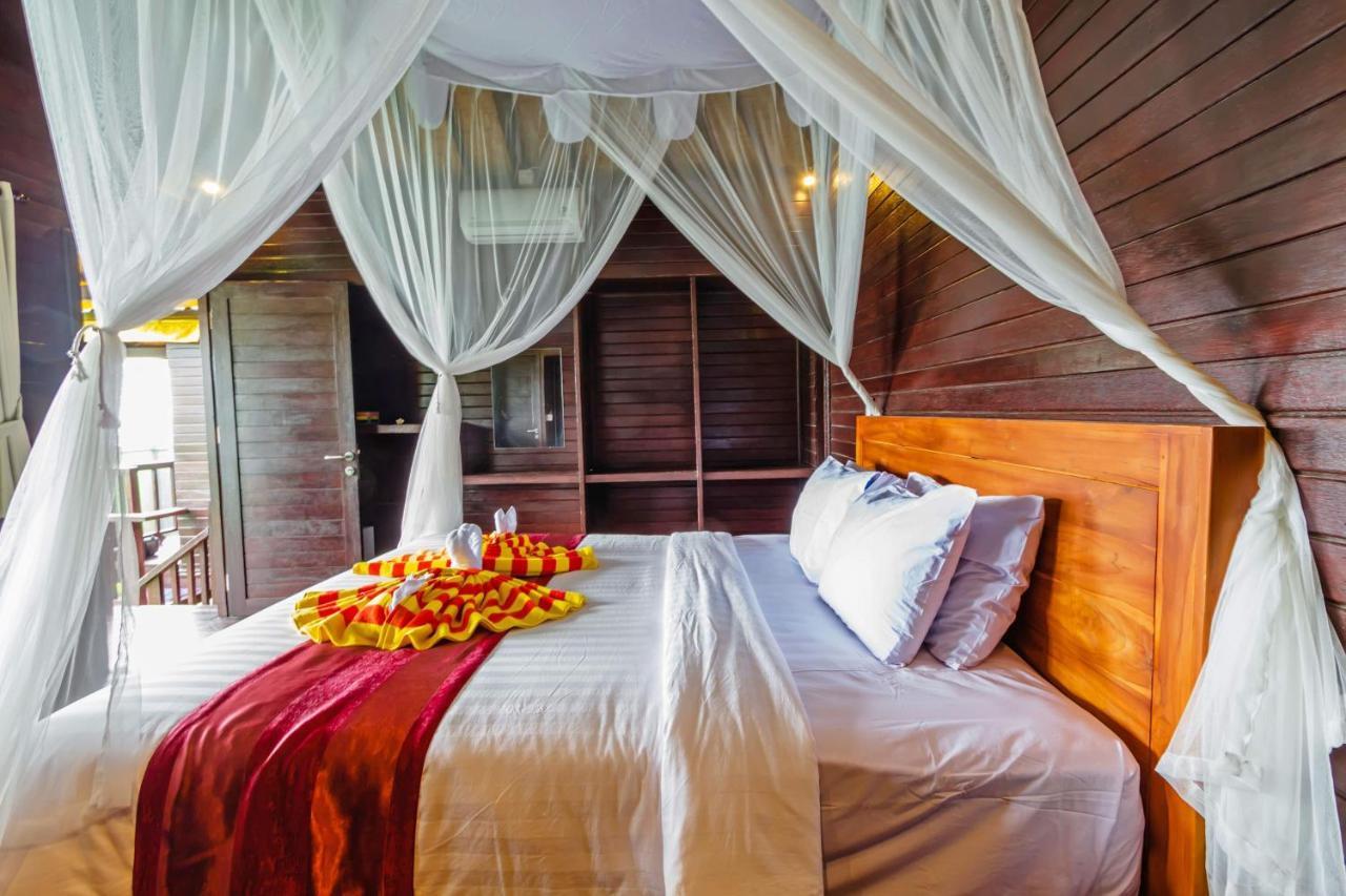 Pula Huts Lembongan Hotel Ceningan Island Bagian luar foto