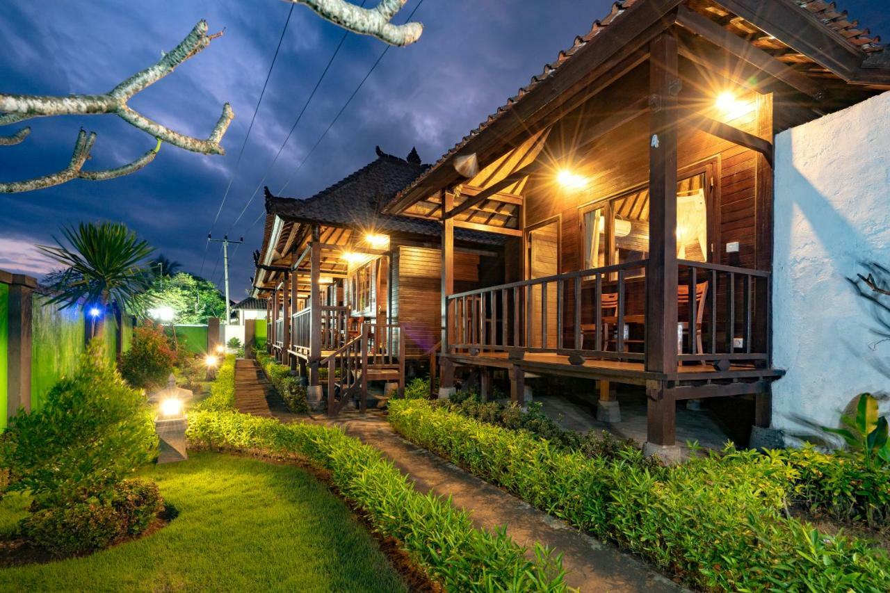 Pula Huts Lembongan Hotel Ceningan Island Bagian luar foto